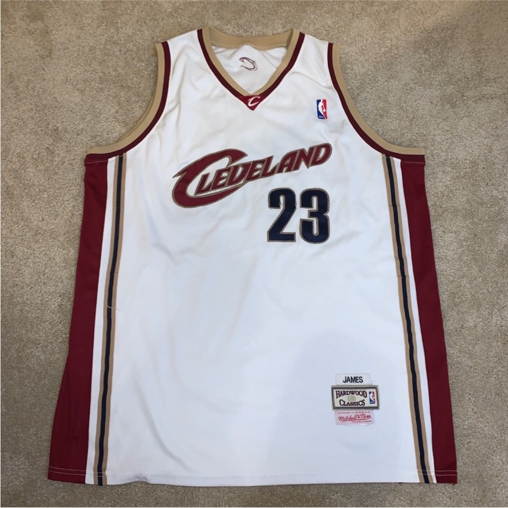 Lebron James Cleveland Cavaliers NBA Mitchell & Ness jersey